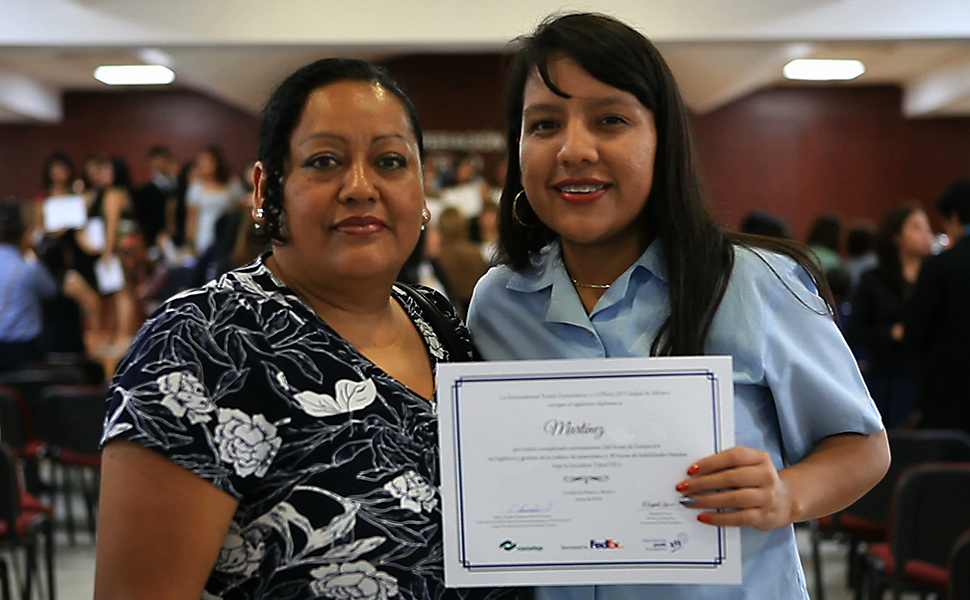 How an IYF Program Team in Mexico Learned and Innovated to Serve High School Students During COVID-19 Hero Image