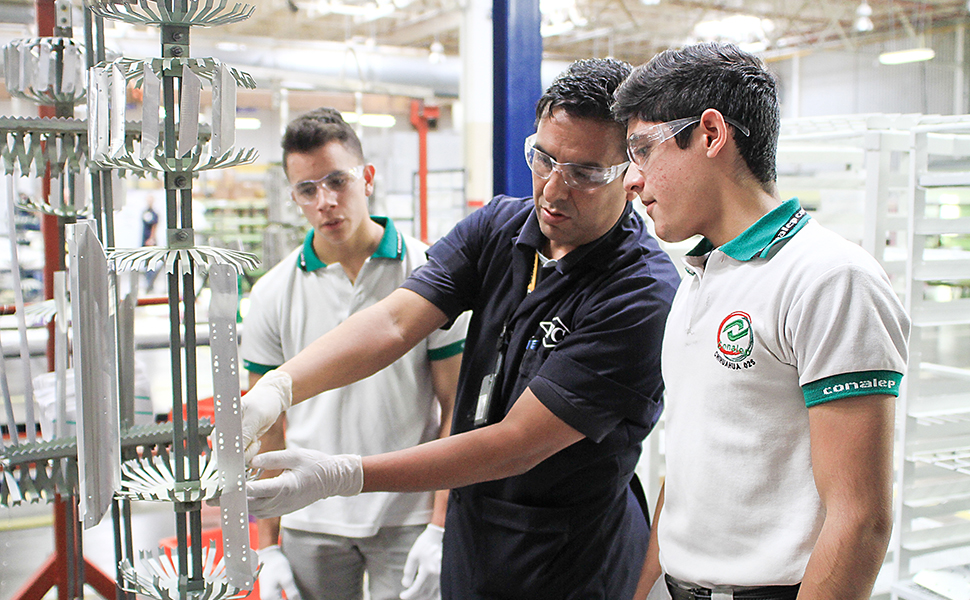 5 Strategies for Managing a Multi-Stakeholder Alliance Hero Image