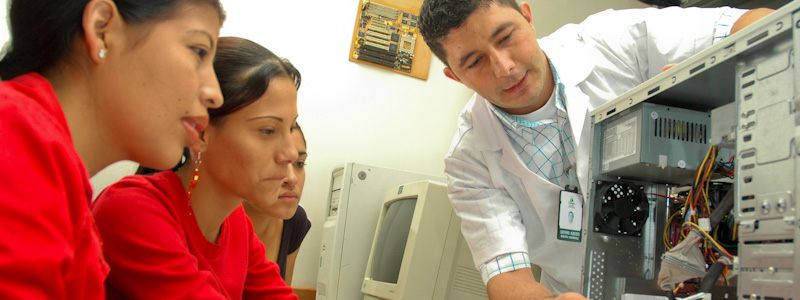 entra21 (2001-2011)_Image