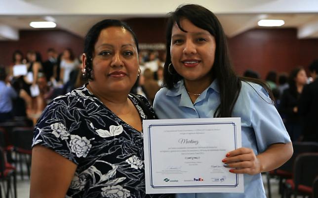 How an IYF Program Team in Mexico Learned and Innovated to Serve High School Students During COVID-19 Hero Image