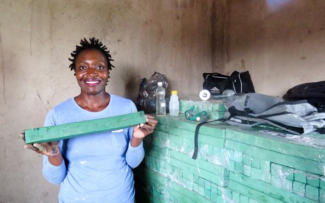 Problem-Solving Entrepreneur Employs Fellow Youth in Zimbabwe Hero Image