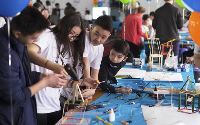 3 Takeaways from a STEAM Festival in Kazakhstan Hero Image