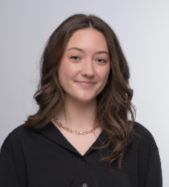 Alessa Caceres Headshot 